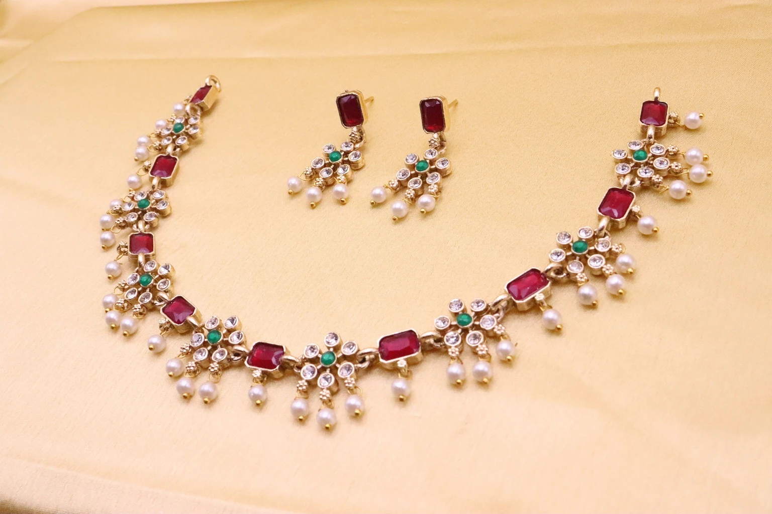 VIVANTA DESIGN Alloy Multicolor Jewel Set (Pack of 1)